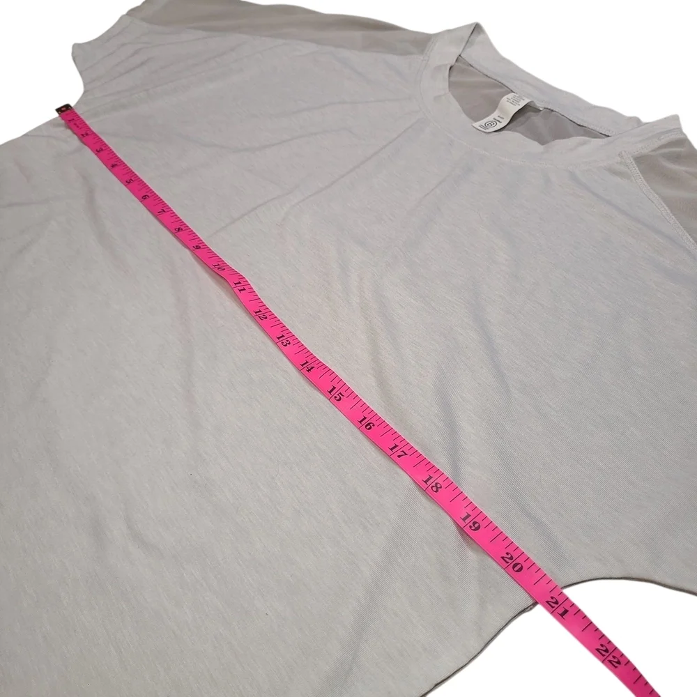 Athleta Mesh Shoulder Active Tee Gray White Workout Top Small - Picture 11 of 14